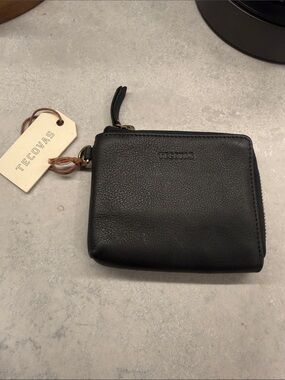 Tecovas Black Pebbled Leather Zip Wallet NWT